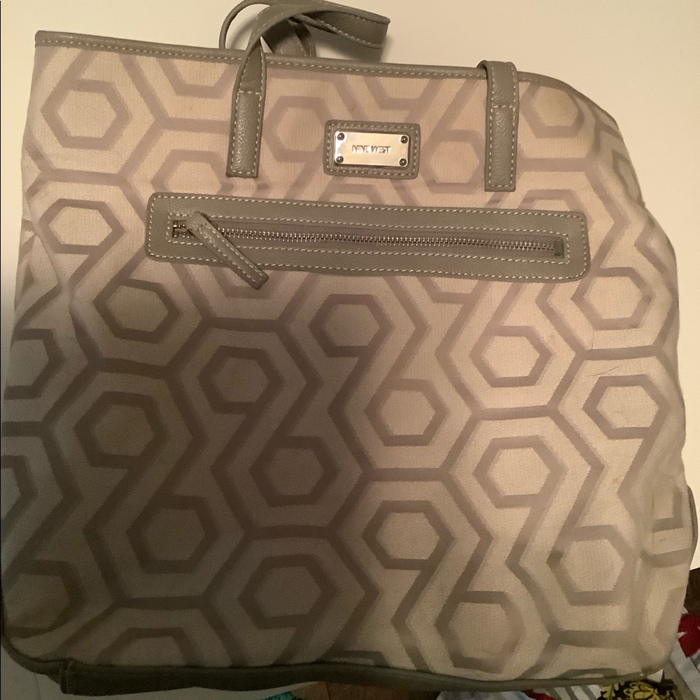 EUC Nine West purse